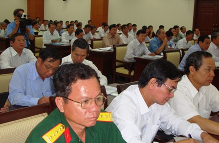 Conference to study resolution of the 11th National Party Congress for leaders in southern provinces closes